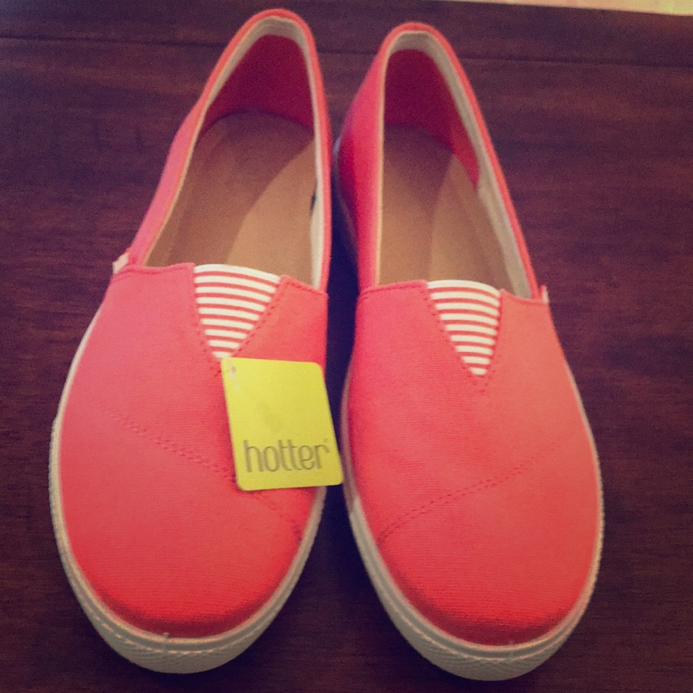 New with tags Hotter slip on coral sneakers
